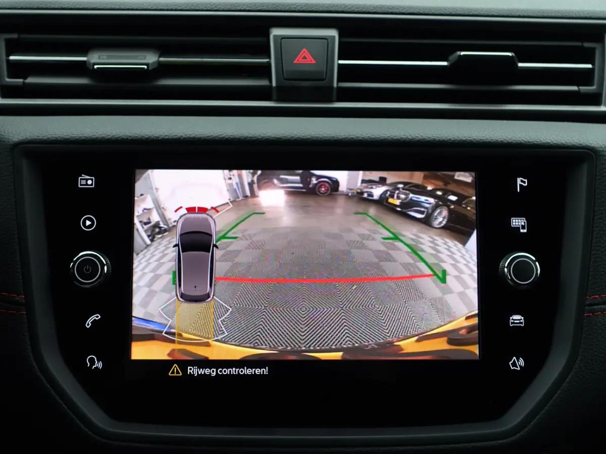 1.0 TSI FR Business Intense- CarPlay, Camera, Dynamic Select, Sfeerverlichting, Park Assist, Led