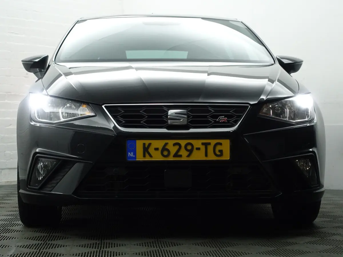 1.0 TSI FR Business Intense- CarPlay, Camera, Dynamic Select, Sfeerverlichting, Park Assist, Led
