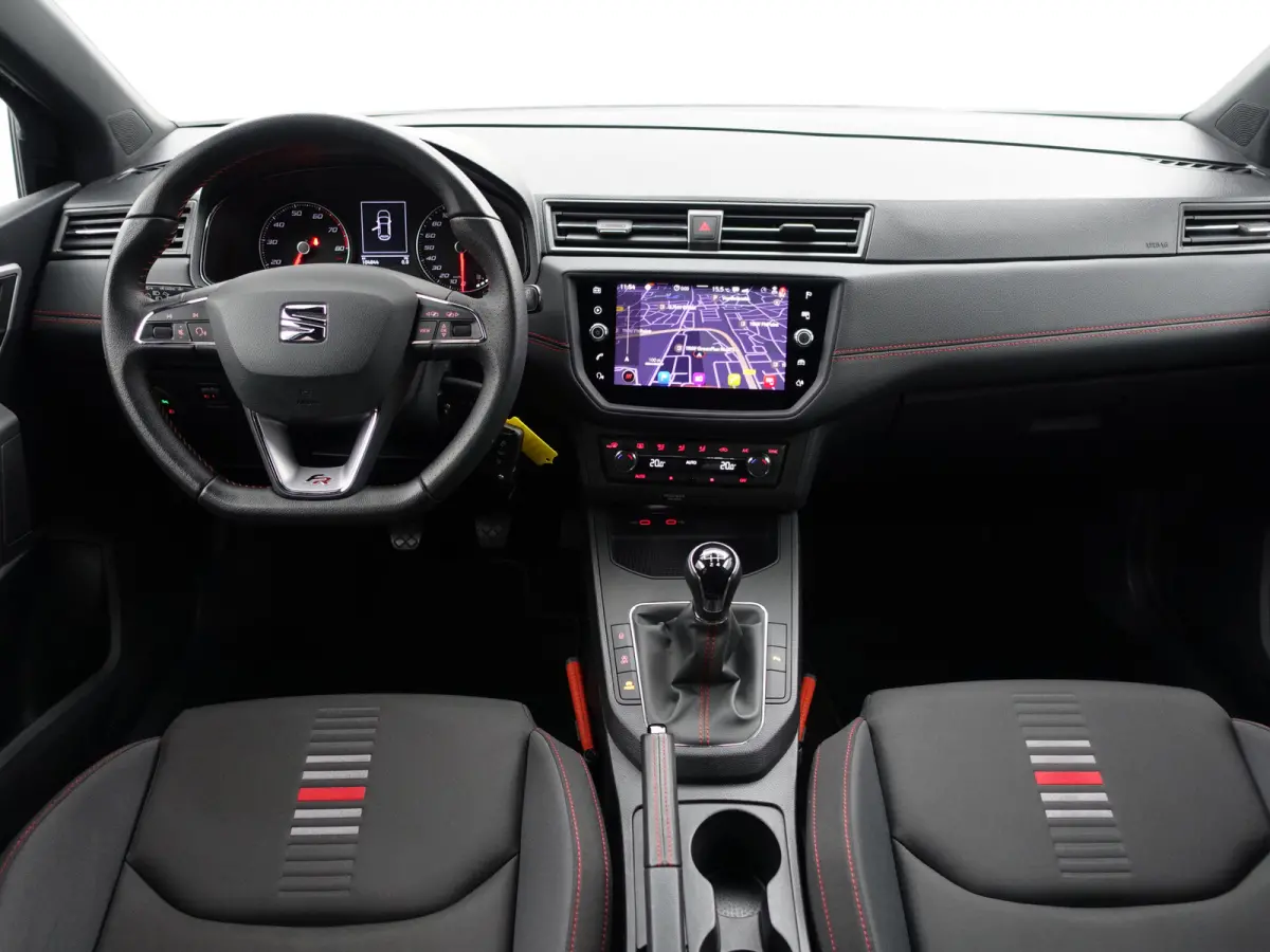 1.0 TSI FR Business Intense- CarPlay, Camera, Dynamic Select, Sfeerverlichting, Park Assist, Led