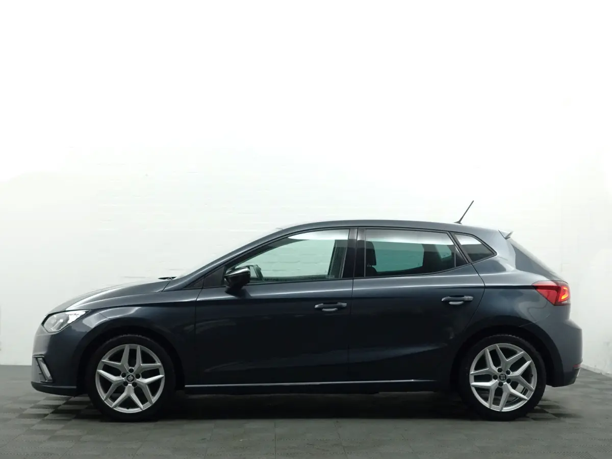 1.0 TSI FR Sport- Carplay, Sfeerverlichting, Front Assist, Park Assist, Virtual Cockpit