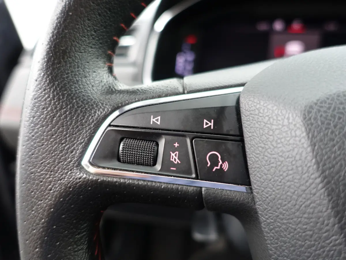 1.0 TSI FR Sport- Carplay, Sfeerverlichting, Front Assist, Park Assist, Virtual Cockpit