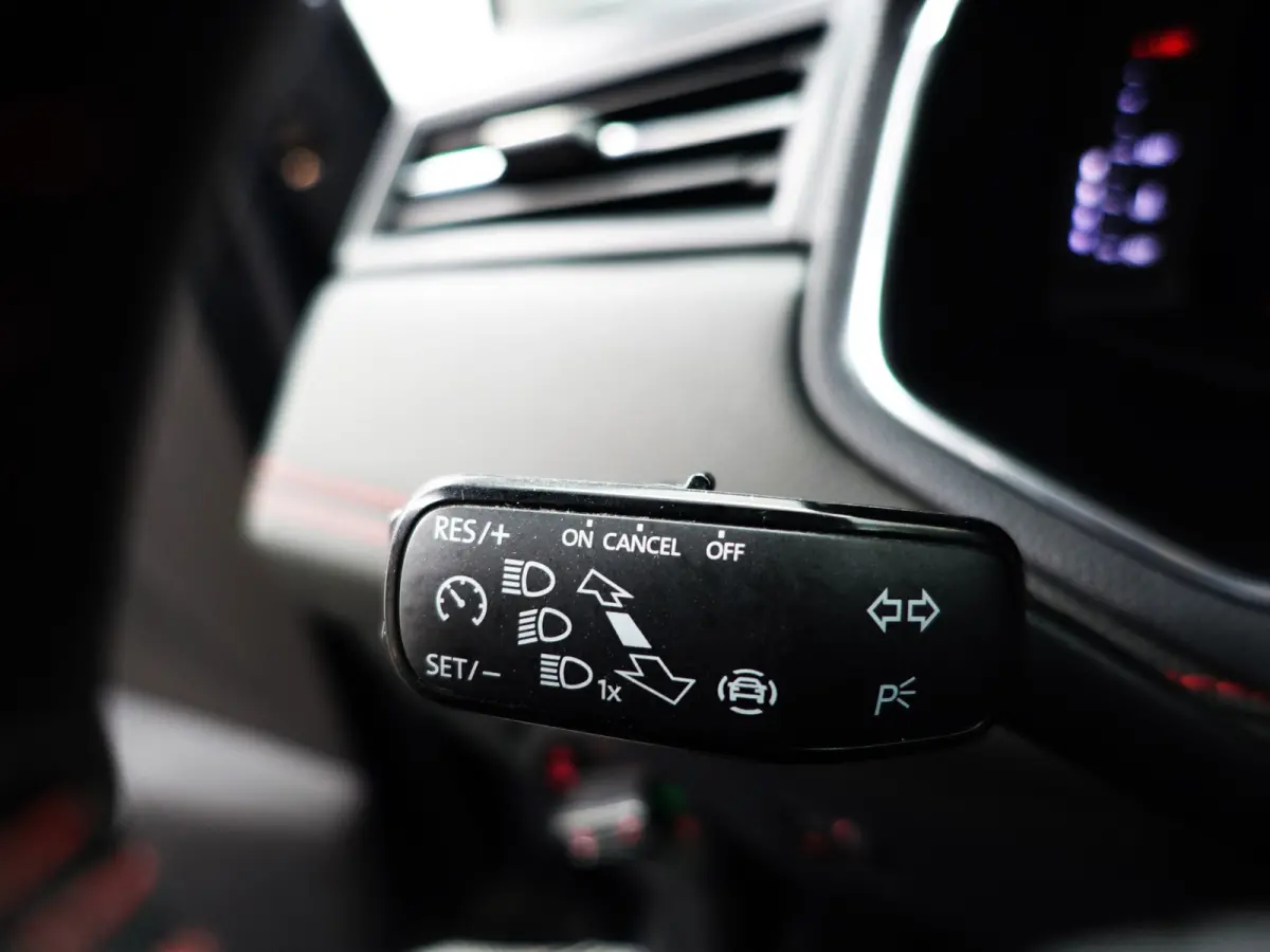 1.0 TSI FR Sport- Carplay, Sfeerverlichting, Front Assist, Park Assist, Virtual Cockpit