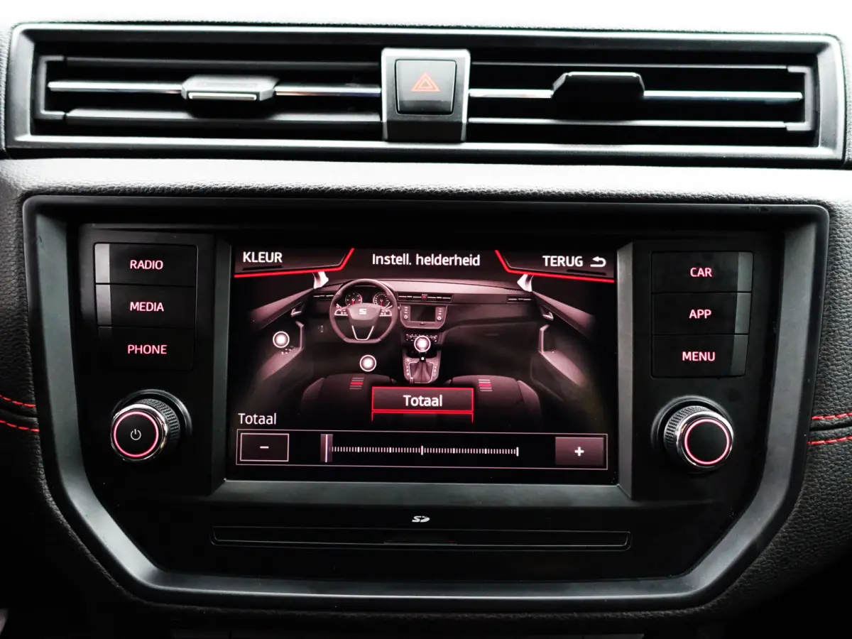 1.0 TSI FR Sport- Carplay, Sfeerverlichting, Front Assist, Park Assist, Virtual Cockpit