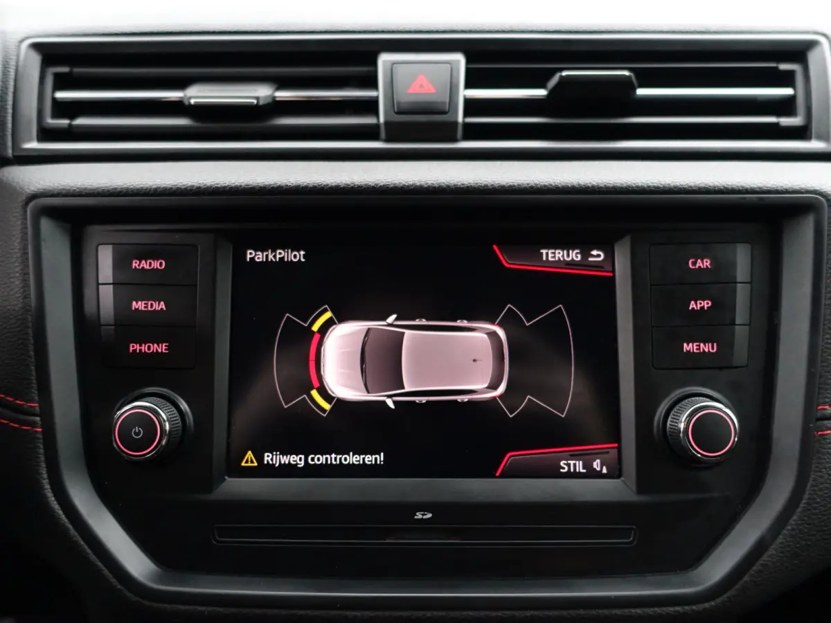 1.0 TSI FR Sport- Carplay, Sfeerverlichting, Front Assist, Park Assist, Virtual Cockpit