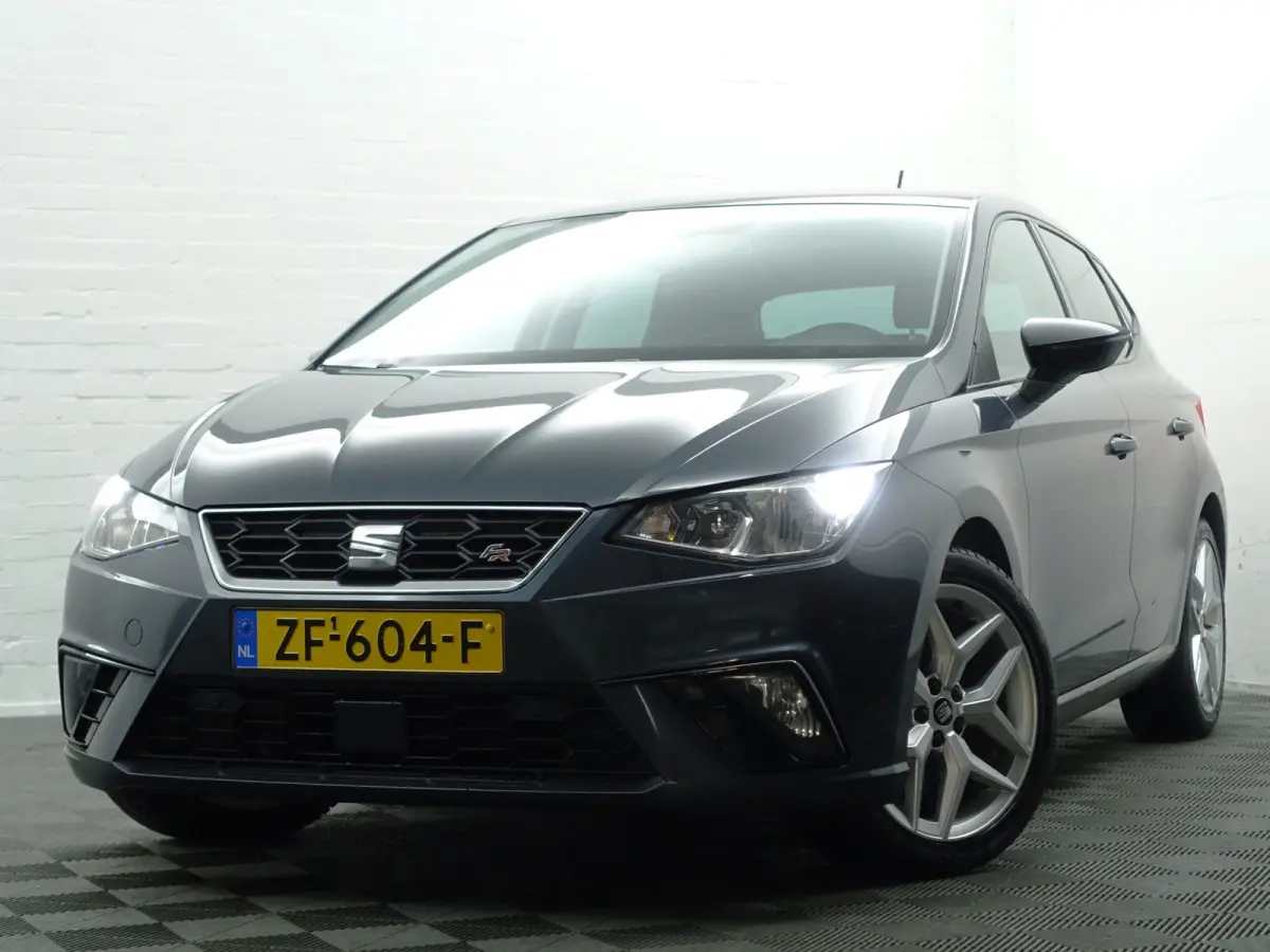 1.0 TSI FR Sport- Carplay, Sfeerverlichting, Front Assist, Park Assist, Virtual Cockpit
