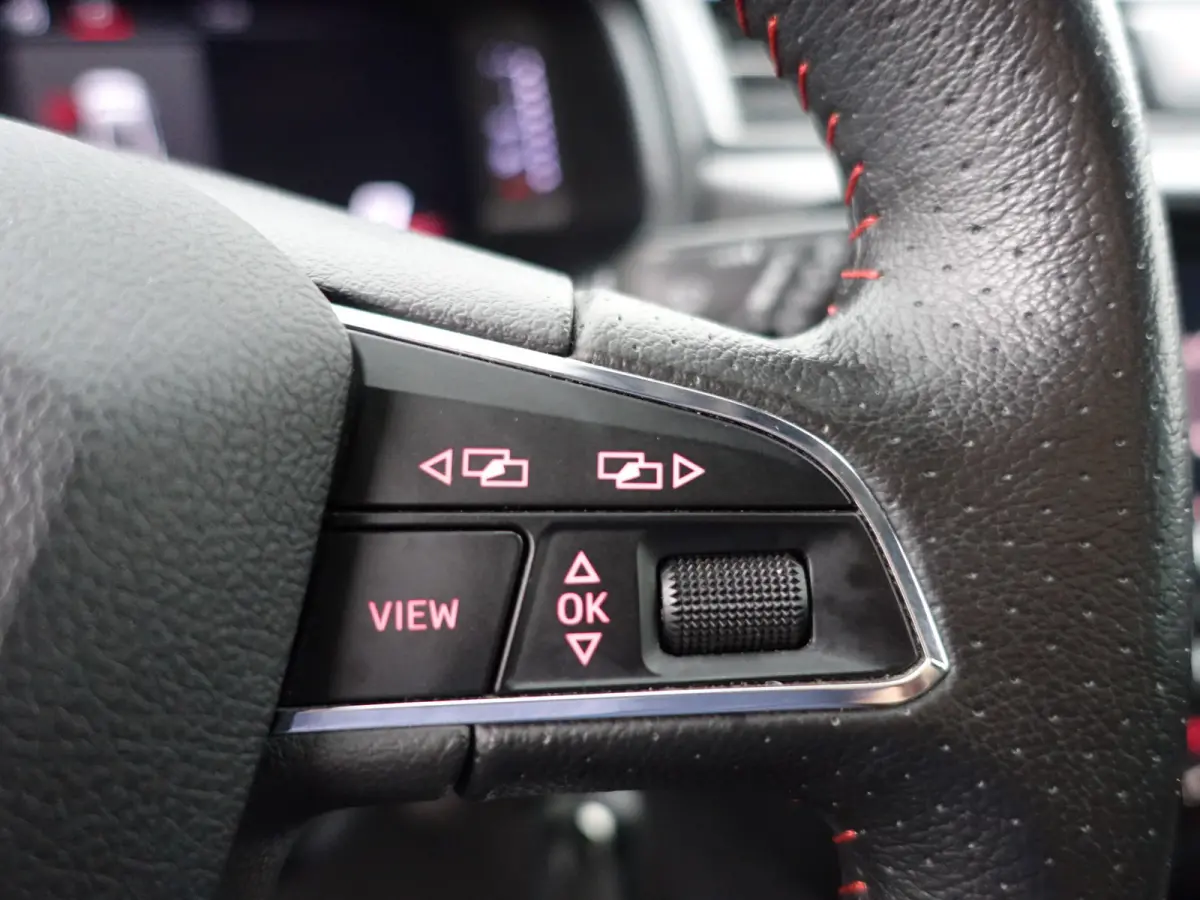 1.0 TSI FR Sport- Carplay, Sfeerverlichting, Front Assist, Park Assist, Virtual Cockpit