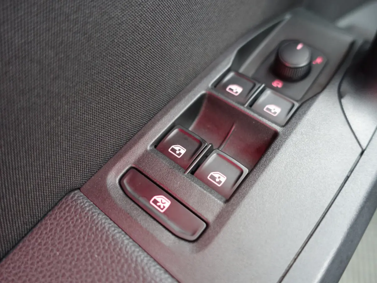 1.0 TSI FR Sport- Carplay, Sfeerverlichting, Front Assist, Park Assist, Virtual Cockpit