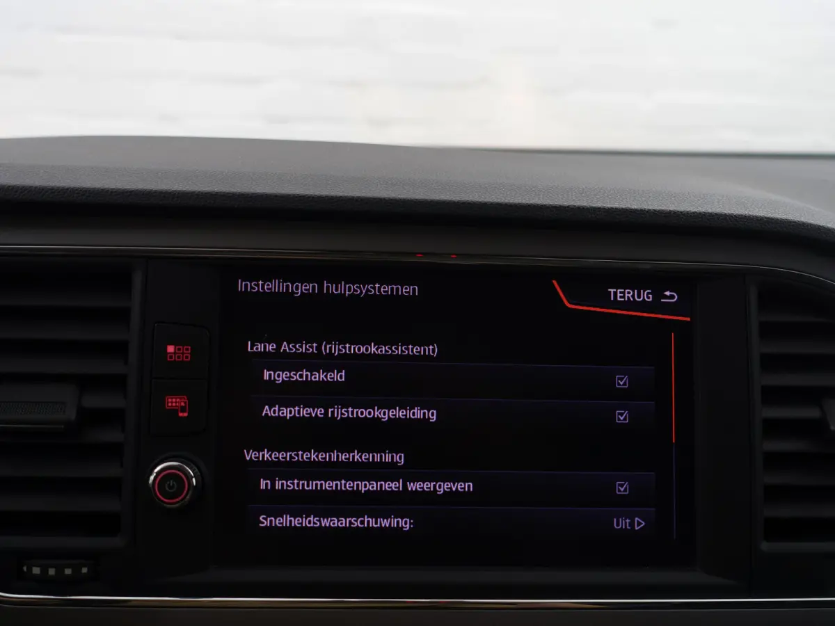 1.5 TSI Xcellence+ Panoramadak, Beats Audio, Carplay, Sfeerverlichting, 360 Camera, Keyless, Park Assist