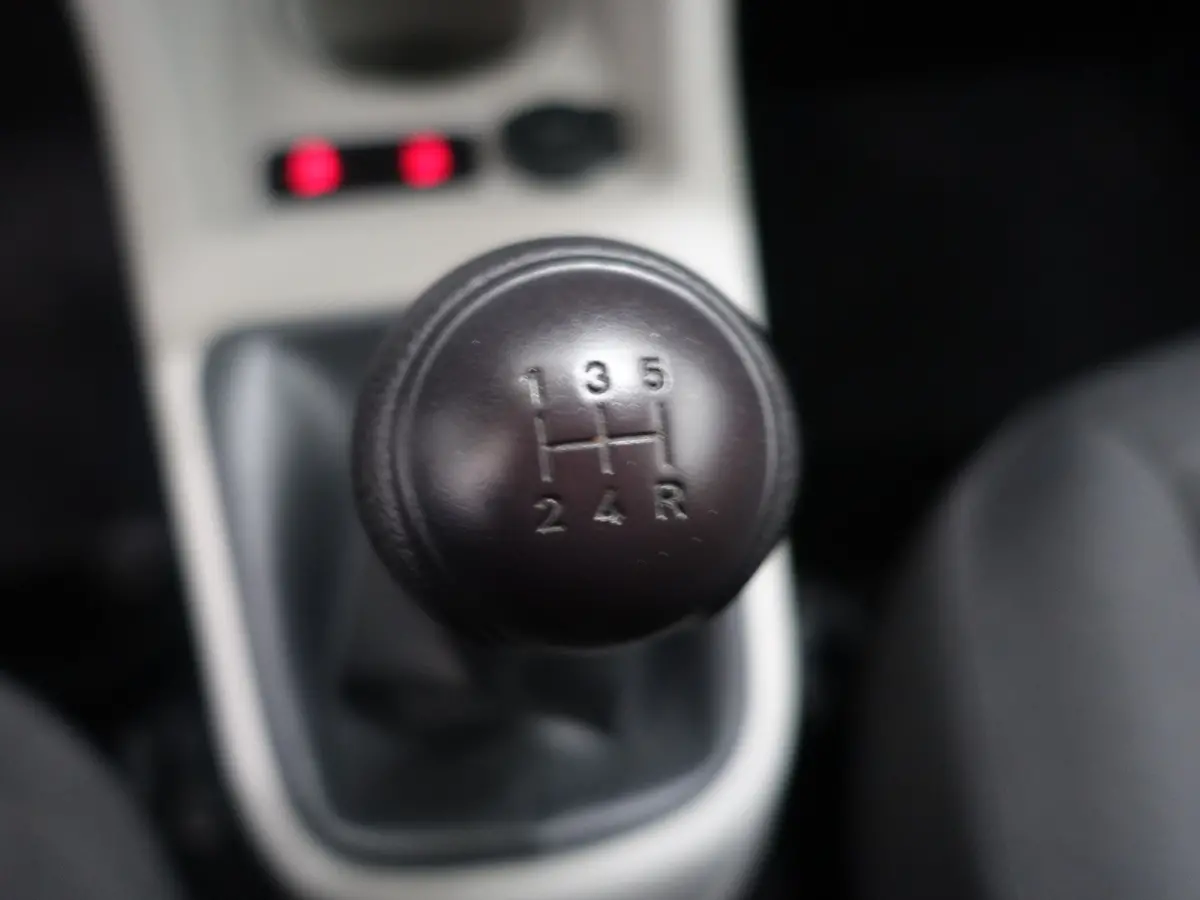 1.0 Intense- Park Assist, Bluetooth Audio, Clima, 5 Deurs, Elek Pakket