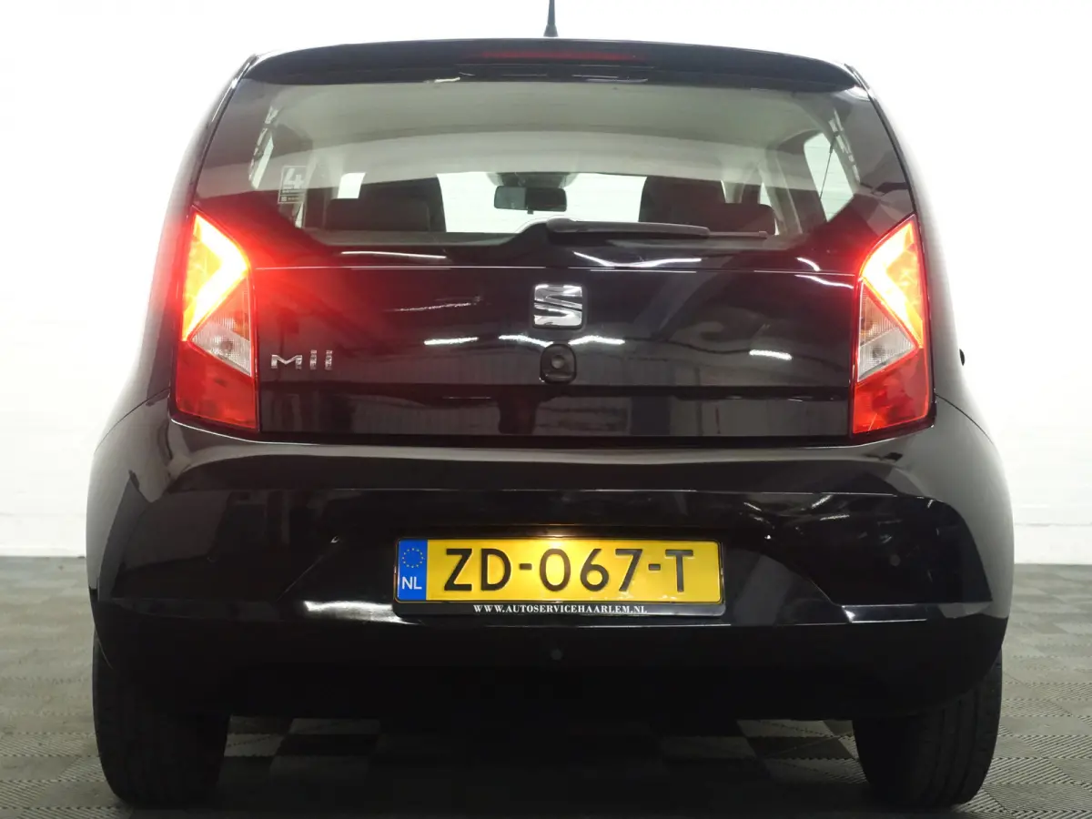 1.0 Intense- Park Assist, Bluetooth Audio, Clima, 5 Deurs, Elek Pakket