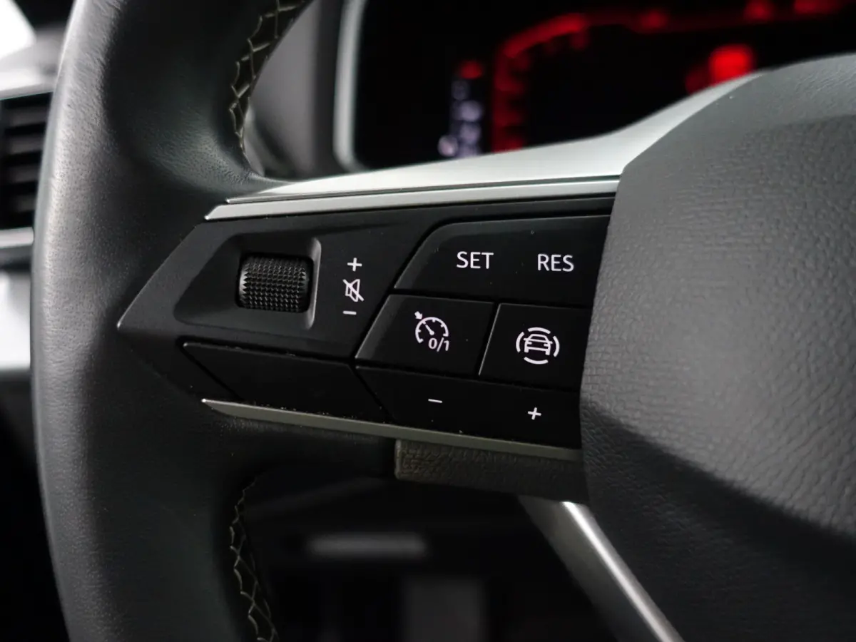 1.5 TSI Style Business Intense Aut- 7 Pers, Carplay, Android Auto, Virtual Cockpit, Keyless, Xenon Led, Camera