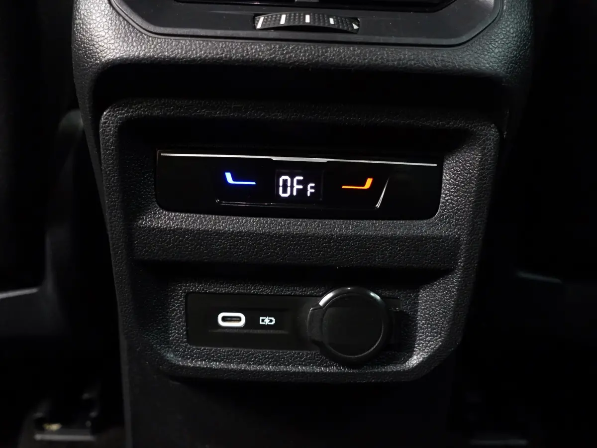 1.5 TSI Style Business Intense Aut- 7 Pers, Carplay, Android Auto, Virtual Cockpit, Keyless, Xenon Led, Camera
