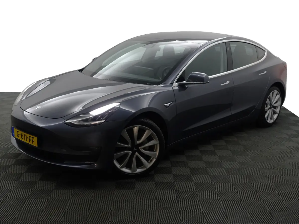 Long Range AWD 75 kWh- NAP 55dkm, Panoramadak, Camera, Autopilot, Xenon Led