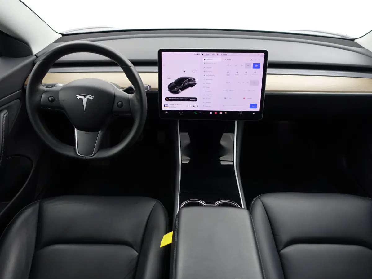 Long Range AWD 75 kWh- NAP 55dkm, Panoramadak, Camera, Autopilot, Xenon Led