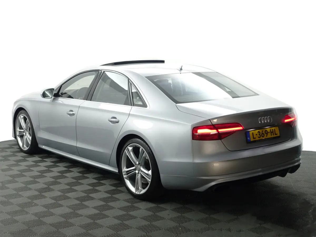 4.0 TFSI S8 Quattro Design selection- Stoelmassage, Head Up, Stoelventilatie, Alcantara interieur afwerking