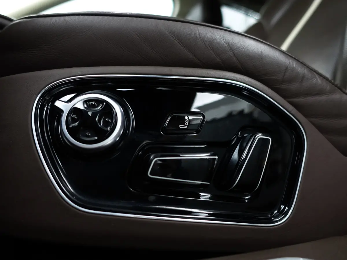 4.0 TFSI S8 Quattro Design selection- Stoelmassage, Head Up, Stoelventilatie, Alcantara interieur afwerking