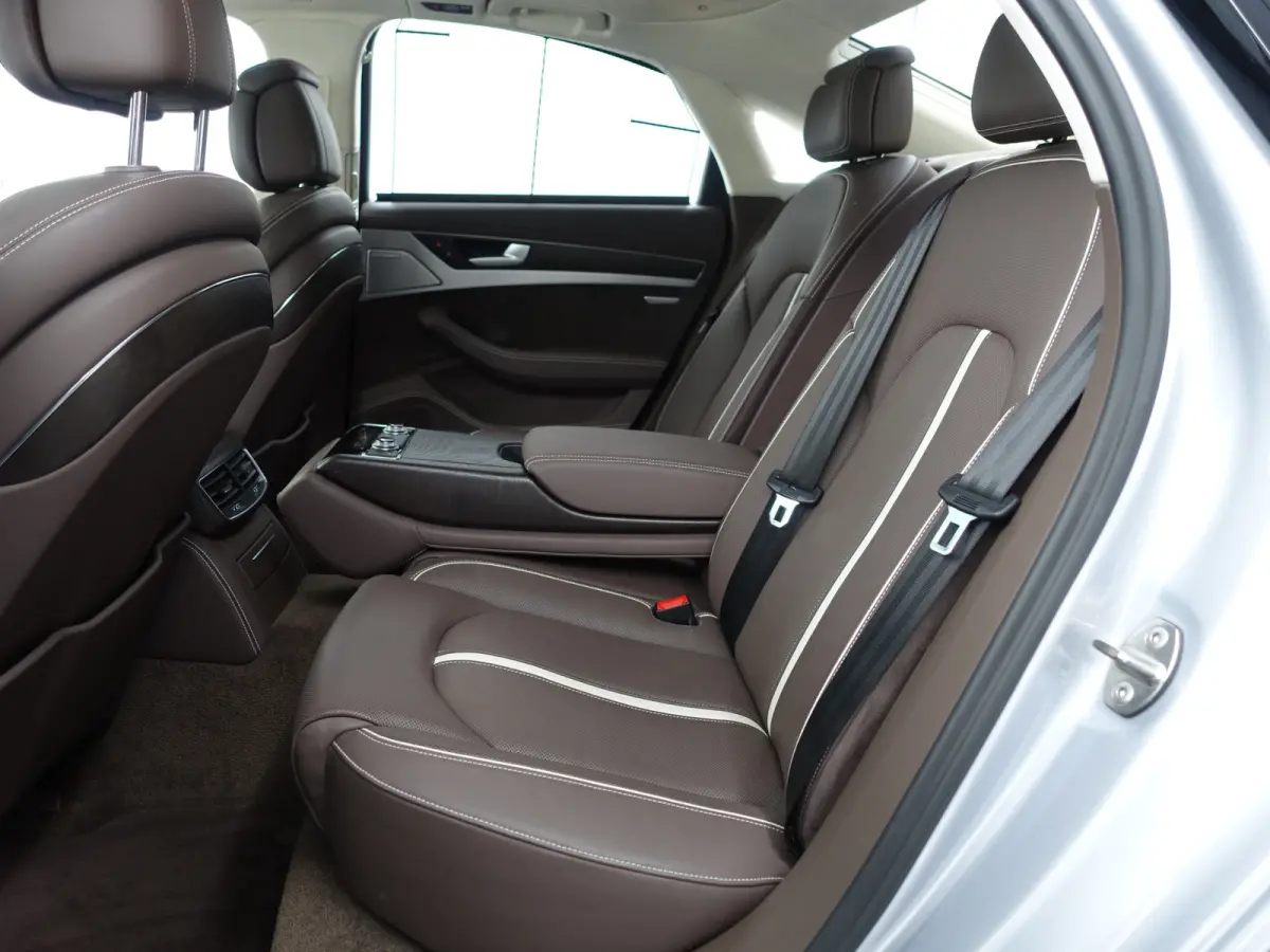 4.0 TFSI S8 Quattro Design selection- Stoelmassage, Head Up, Stoelventilatie, Alcantara interieur afwerking