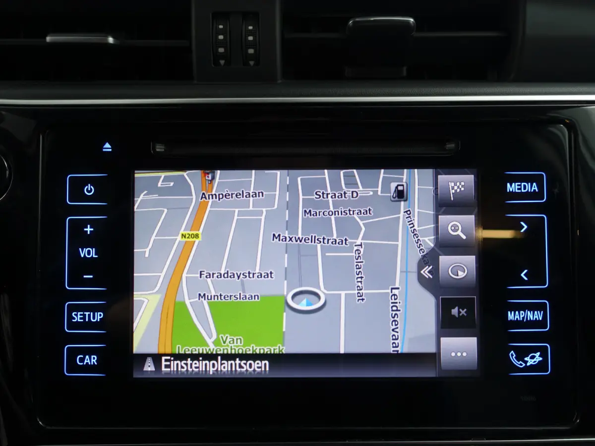 1.8 Hybrid Dynamic Aut- Camera, Navigatie, Comfort Interieur, Lane Assist, Clima