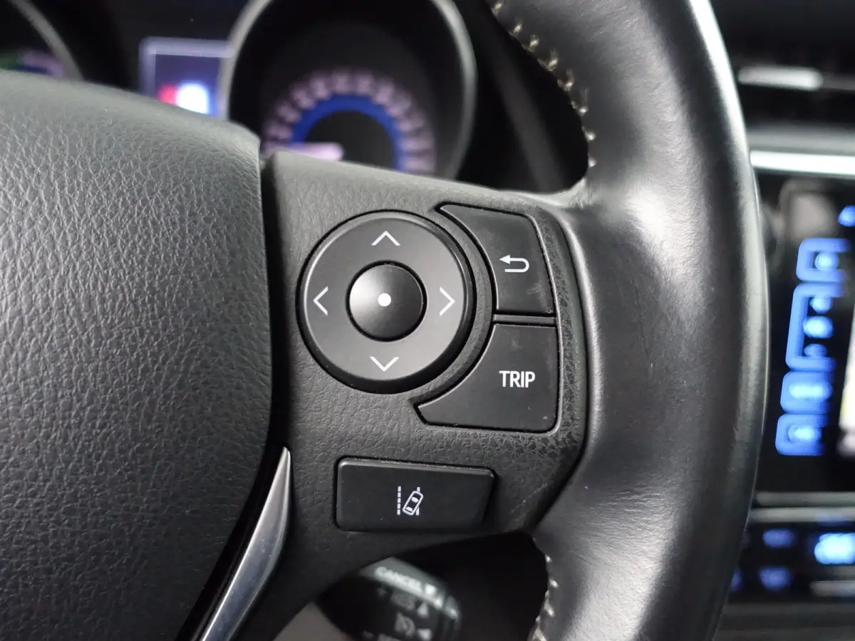 1.8 Hybrid Dynamic Aut- Camera, Navigatie, Comfort Interieur, Lane Assist, Clima