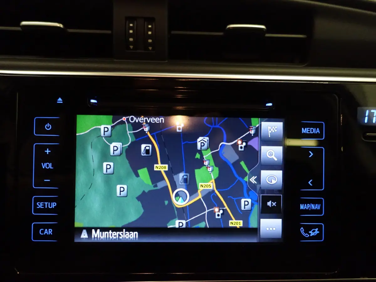 1.8 Hybrid Dynamic Aut- Lane Assist, Navi, Camera, Clima, Park Assist, Cruise