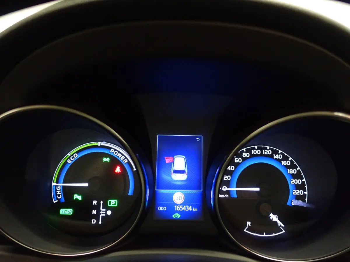 1.8 Hybrid Dynamic Aut- Lane Assist, Navi, Camera, Clima, Park Assist, Cruise