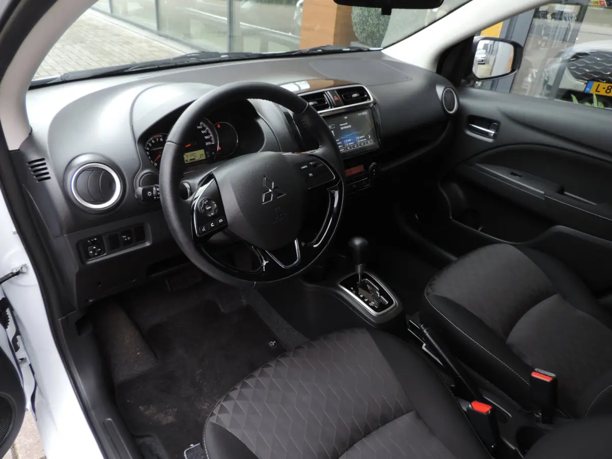 1.2 Intense AUTOMAAT 6.100km | 1e Eig | NL auto | Stoelverw | ECC | CarPlay | 14” Lmvelgen | Camera | DAB