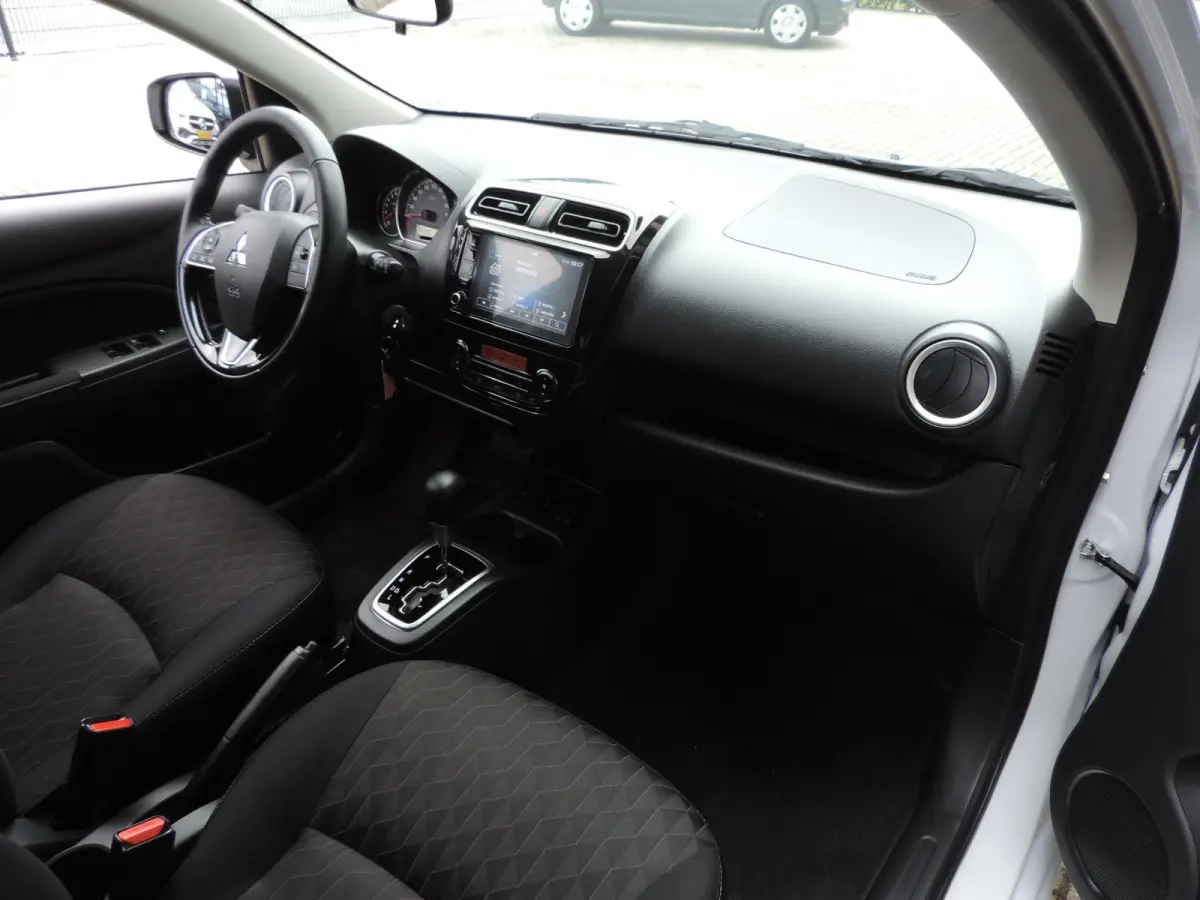 1.2 Intense AUTOMAAT 6.100km | 1e Eig | NL auto | Stoelverw | ECC | CarPlay | 14” Lmvelgen | Camera | DAB