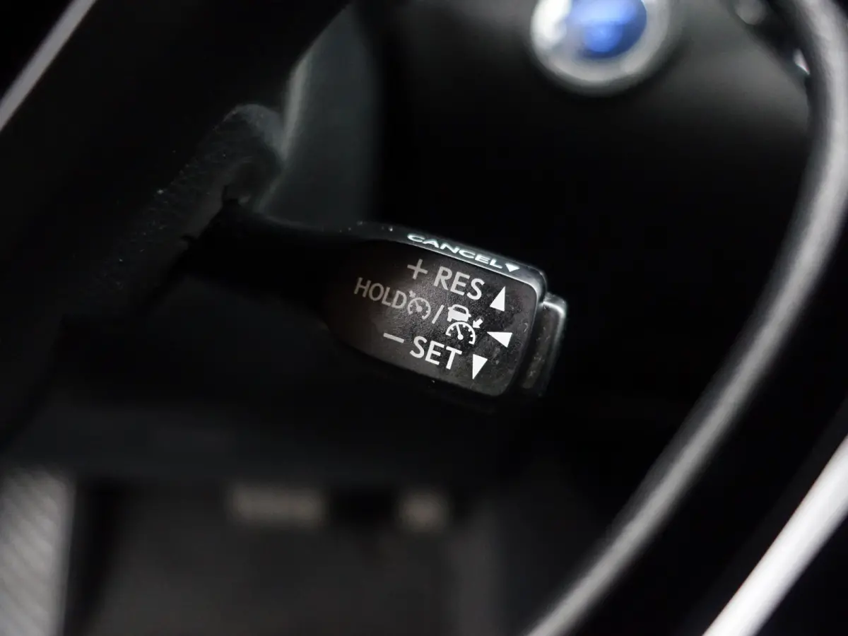 1.8 Hybrid Active Aut- Carplay, Android Auto, Camera, Xenon Led, Park Assist, Lane Assist, Ada Cruise