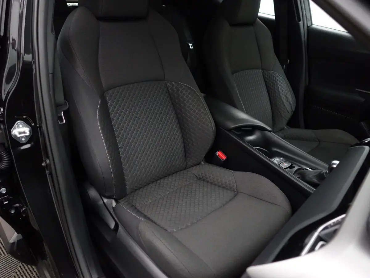1.8 Hybrid Active Aut- Carplay, Android Auto, Camera, Xenon Led, Park Assist, Lane Assist, Ada Cruise