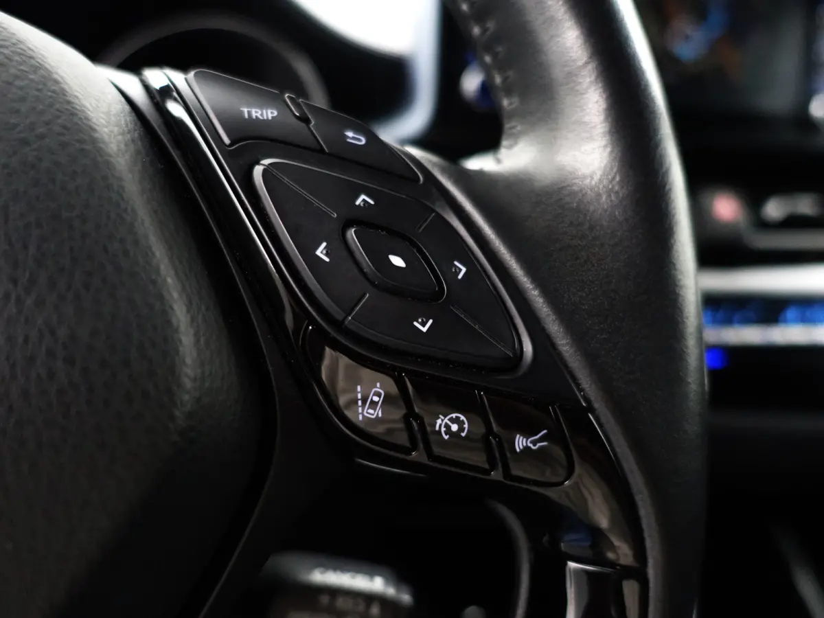 2.0 Hybrid Olympic Executive Edition Aut- Stuur/Stoelverwarming, Ada cruise, JBL Audio, Park Assist, Park Pilot
