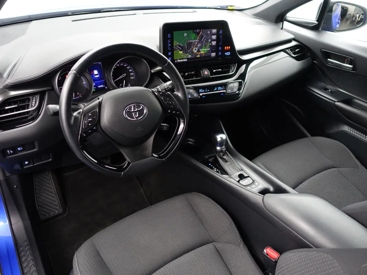 1.8 Hybrid Dynamic Aut- Xenon Led, Camera, Ada Cruise, Park Assist, Navi, Clima, Keyless