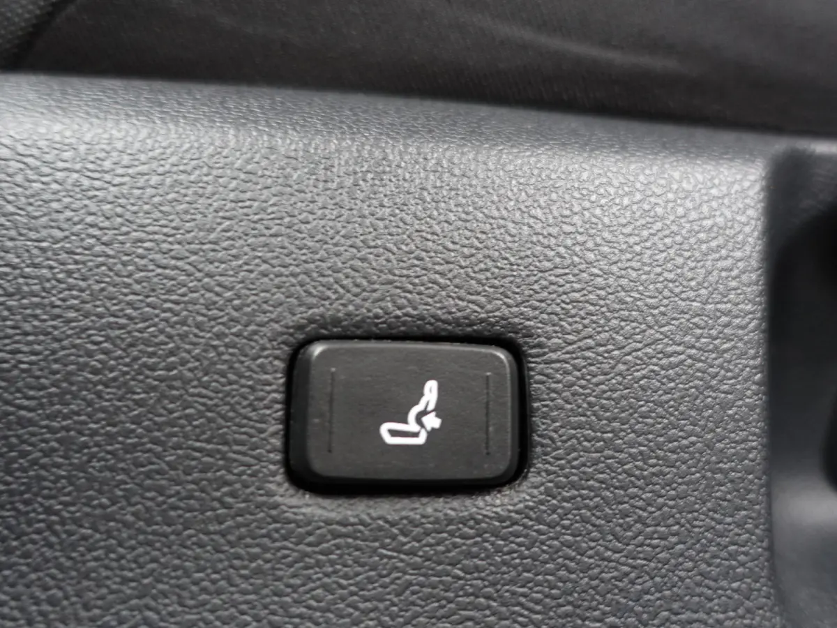1.8 Hybrid Executive Aut- Head Up, Virtual cockpit, Stoelverwarming, Carplay, Park Pilot, Park Assist, Camera