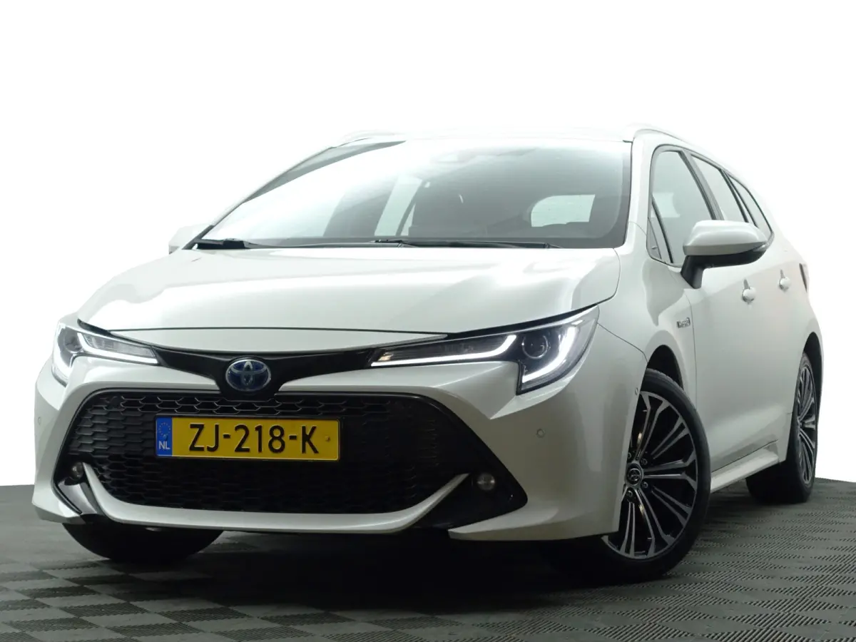 1.8 Hybrid Executive Aut- Head Up, Virtual cockpit, Stoelverwarming, Carplay, Park Pilot, Park Assist, Camera