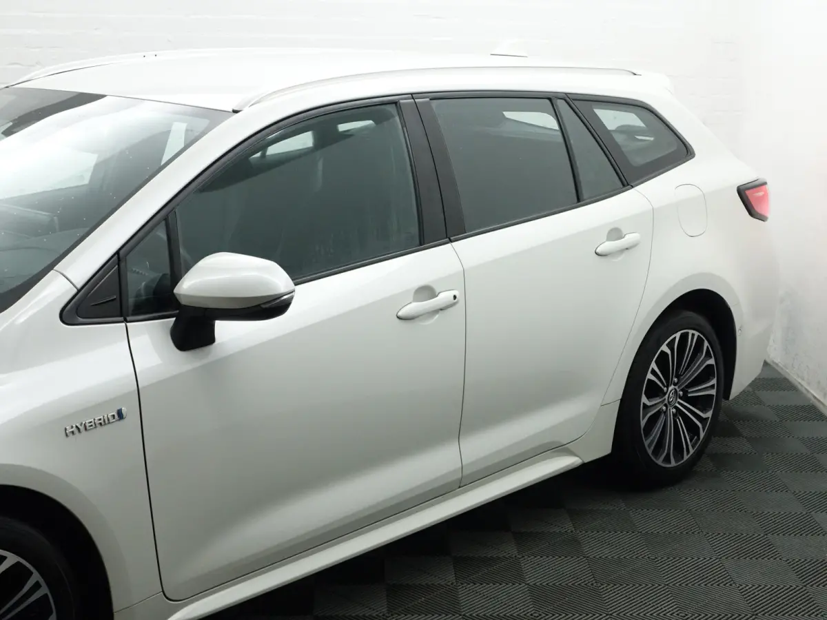 1.8 Hybrid Executive Aut- Head Up, Virtual cockpit, Stoelverwarming, Carplay, Park Pilot, Park Assist, Camera