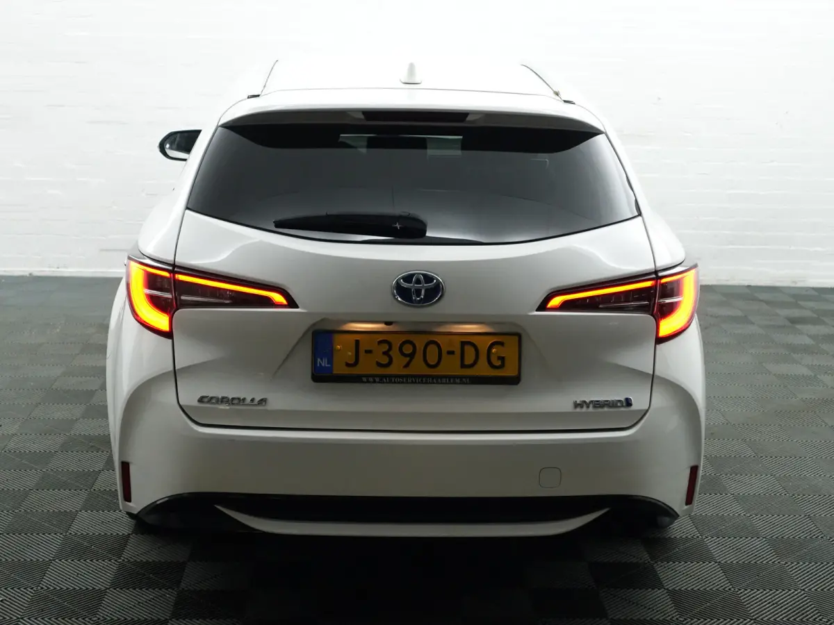 2.0 Hybrid Business Plus Aut- Ada Cruise, Lane Assist, Xenon Led, Camera, Stoelverwarming, Navi, Comfort Interieur