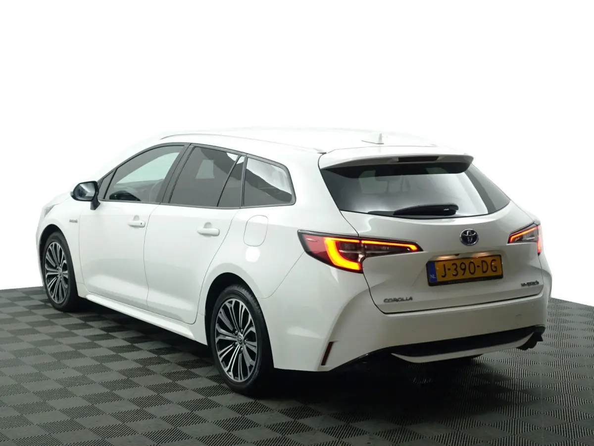 2.0 Hybrid Business Plus Aut- Ada Cruise, Lane Assist, Xenon Led, Camera, Stoelverwarming, Navi, Comfort Interieur