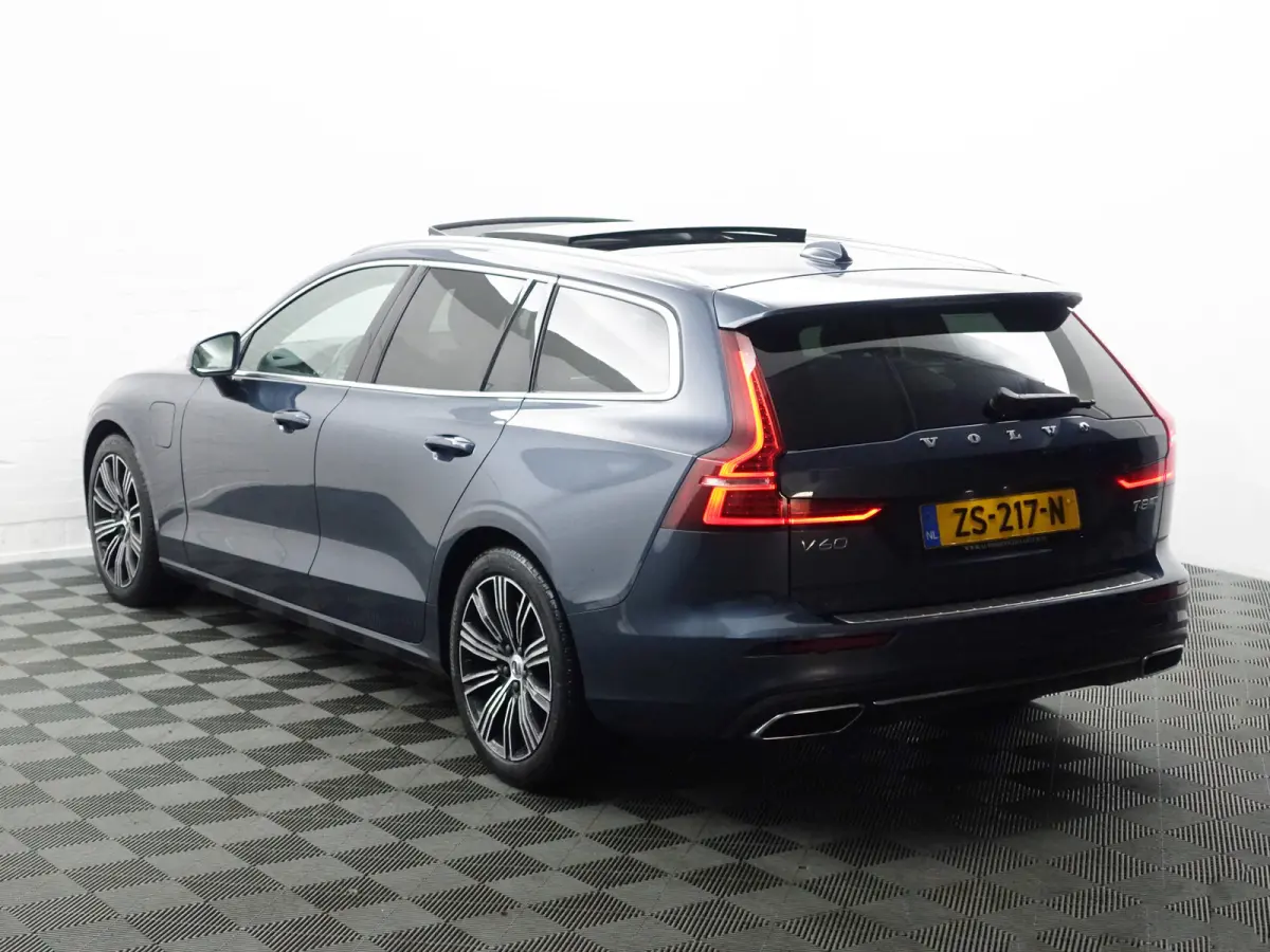 2.0 T8 Twin Engine AWD Inscription- Design Leder, Panoramadak, Head Up, Memory, Blis, Xenon Led