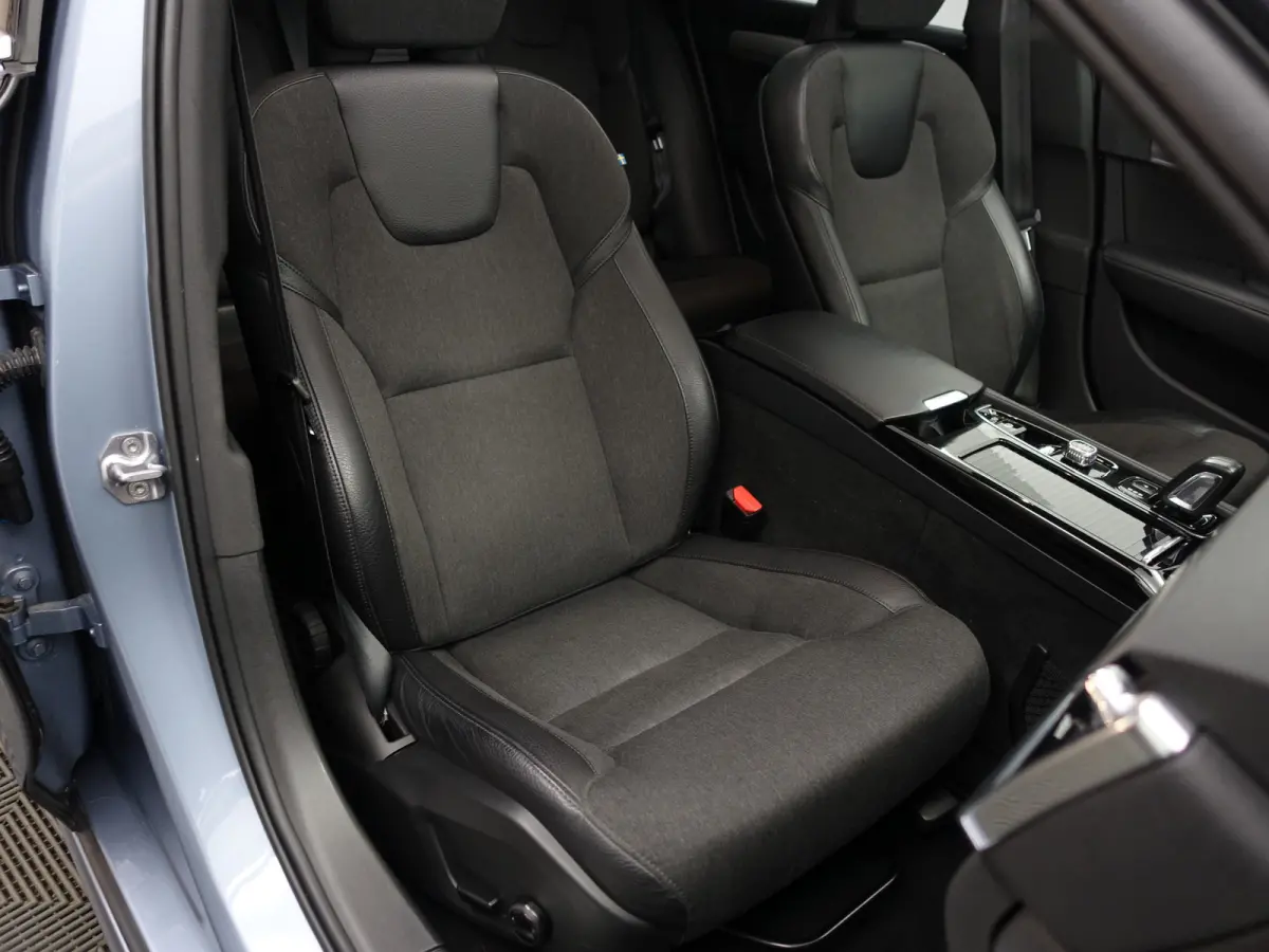 2.0 T8 AWD Inscription Aut- Head Up, Elek Trekhaak, Panoramadak, Harman Kardon, Stoel/Stuurverwarming