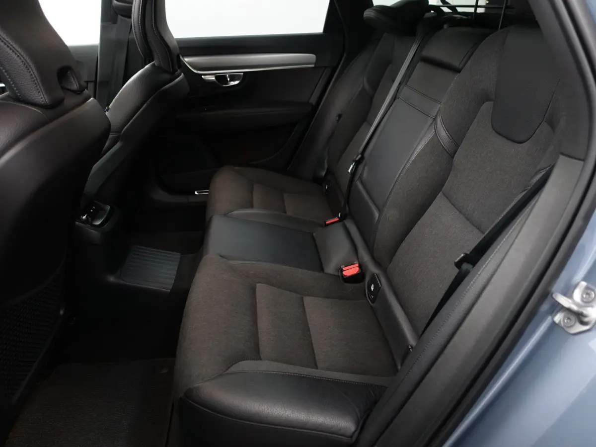 2.0 T8 AWD Inscription Aut- Head Up, Elek Trekhaak, Panoramadak, Harman Kardon, Stoel/Stuurverwarming