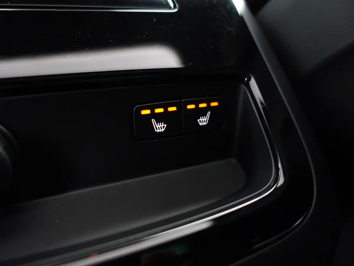 2.0 T8 AWD Inscription Aut- Head Up, Elek Trekhaak, Panoramadak, Harman Kardon, Stoel/Stuurverwarming