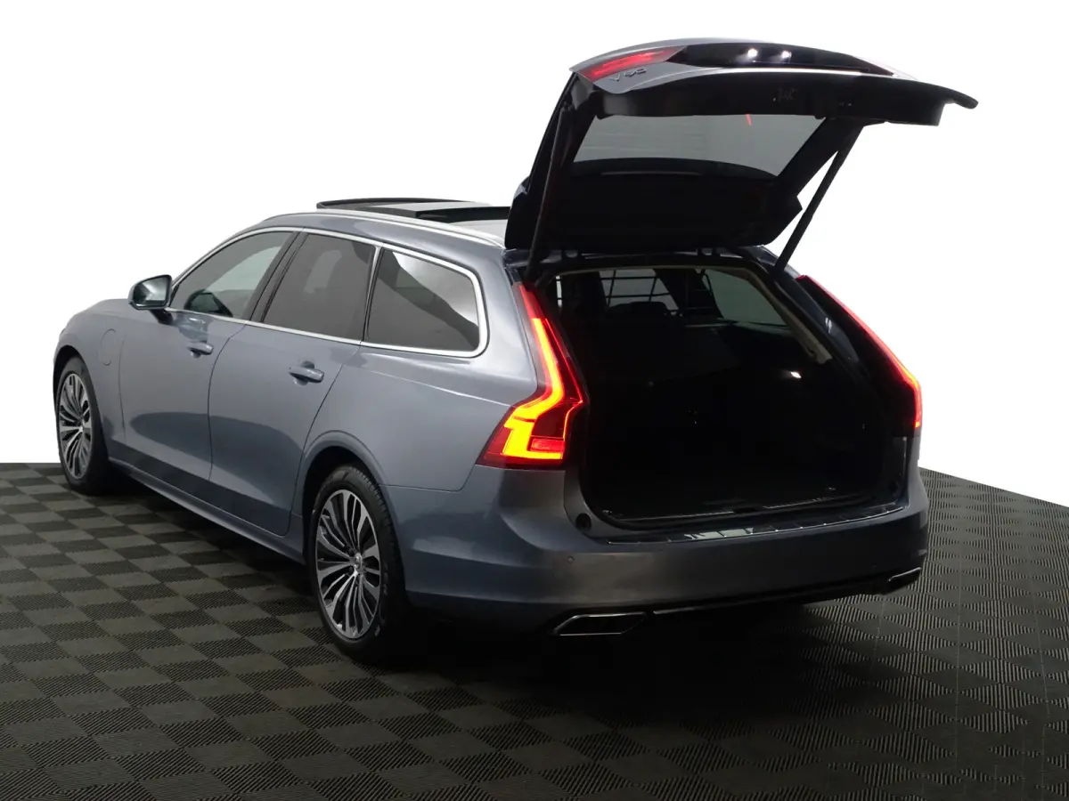 2.0 T8 AWD Inscription Aut- Head Up, Elek Trekhaak, Panoramadak, Harman Kardon, Stoel/Stuurverwarming