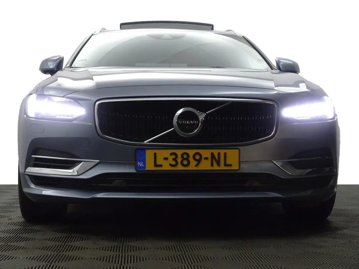 2.0 T8 AWD Inscription Aut- Head Up, Elek Trekhaak, Panoramadak, Harman Kardon, Stoel/Stuurverwarming