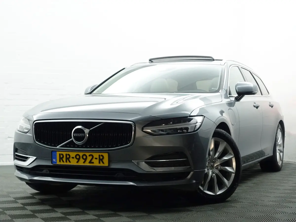 2.0 T8 AWD Inscription Aut- Panodak, Xenon led, Stuur/Stoelverwarming, Elek Trekhaak, Lane Assist, Blis, Dynamic Select