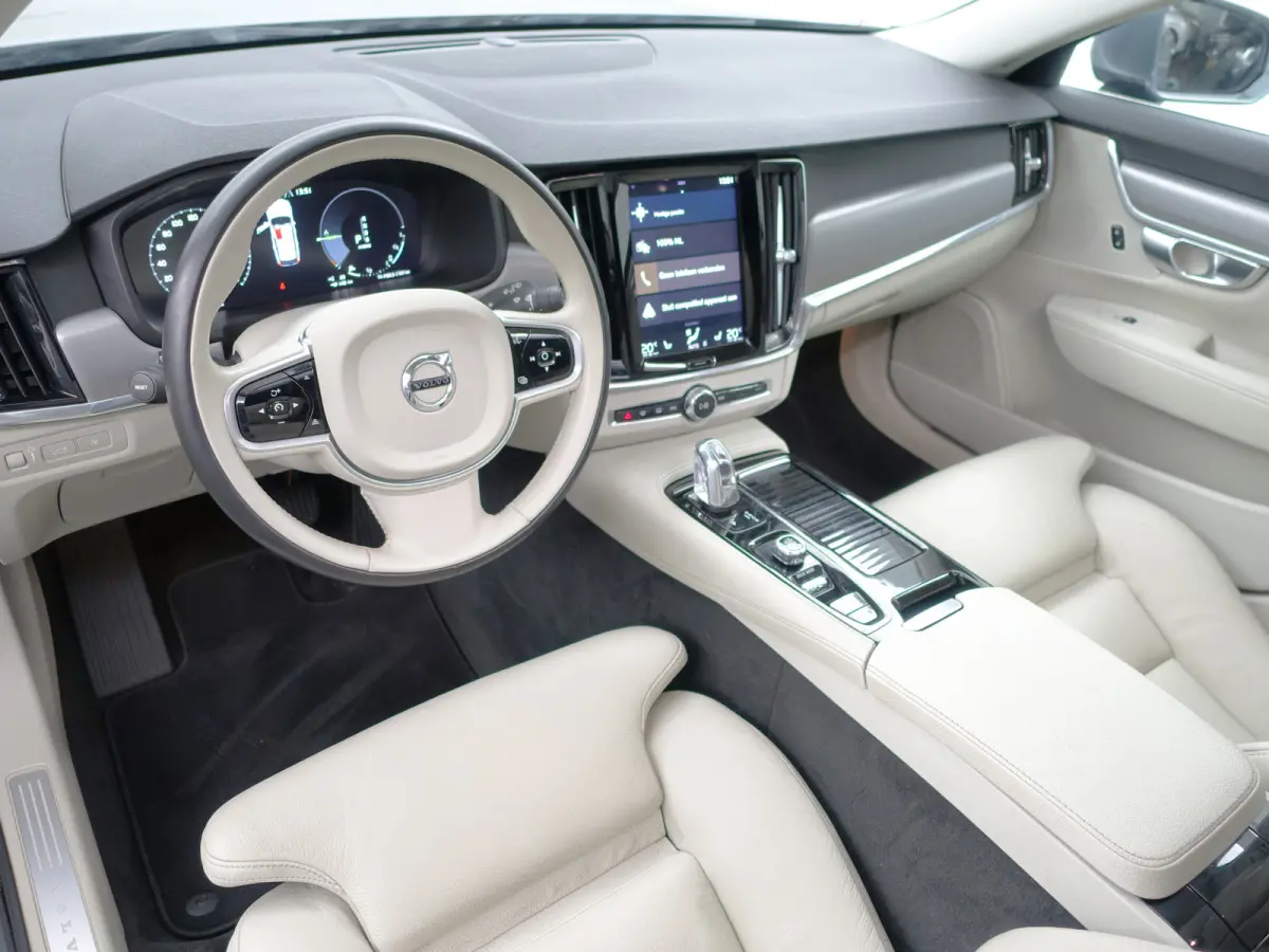 2.0 T8 AWD Inscription Aut- Panodak, Xenon led, Stuur/Stoelverwarming, Elek Trekhaak, Lane Assist, Blis, Dynamic Select