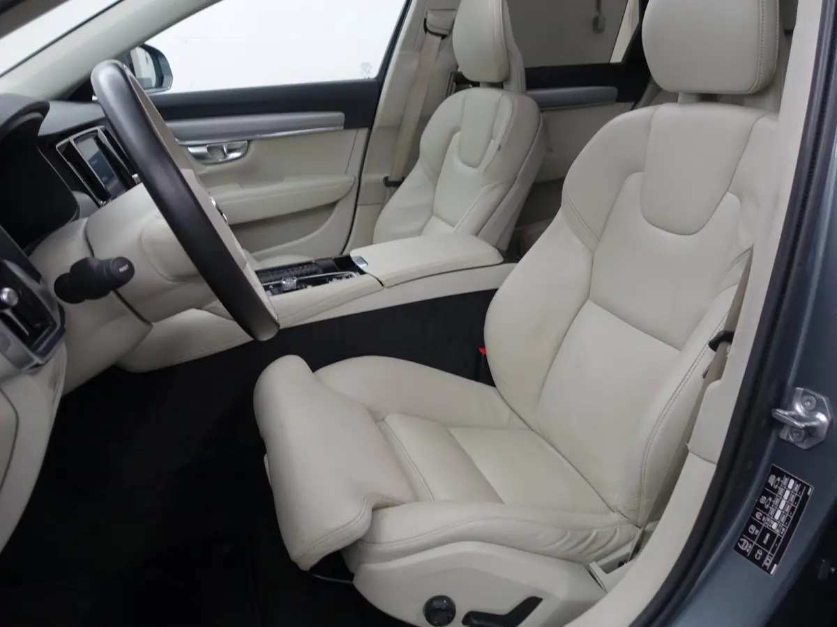 2.0 T8 AWD Inscription Aut- Panodak, Xenon led, Stuur/Stoelverwarming, Elek Trekhaak, Lane Assist, Blis, Dynamic Select