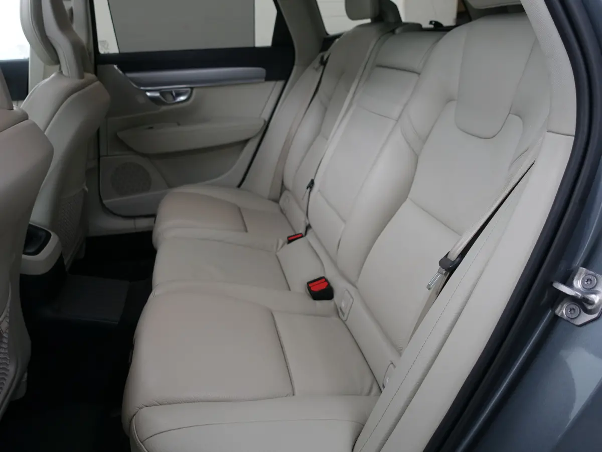 2.0 T8 AWD Inscription Aut- Panodak, Xenon led, Stuur/Stoelverwarming, Elek Trekhaak, Lane Assist, Blis, Dynamic Select