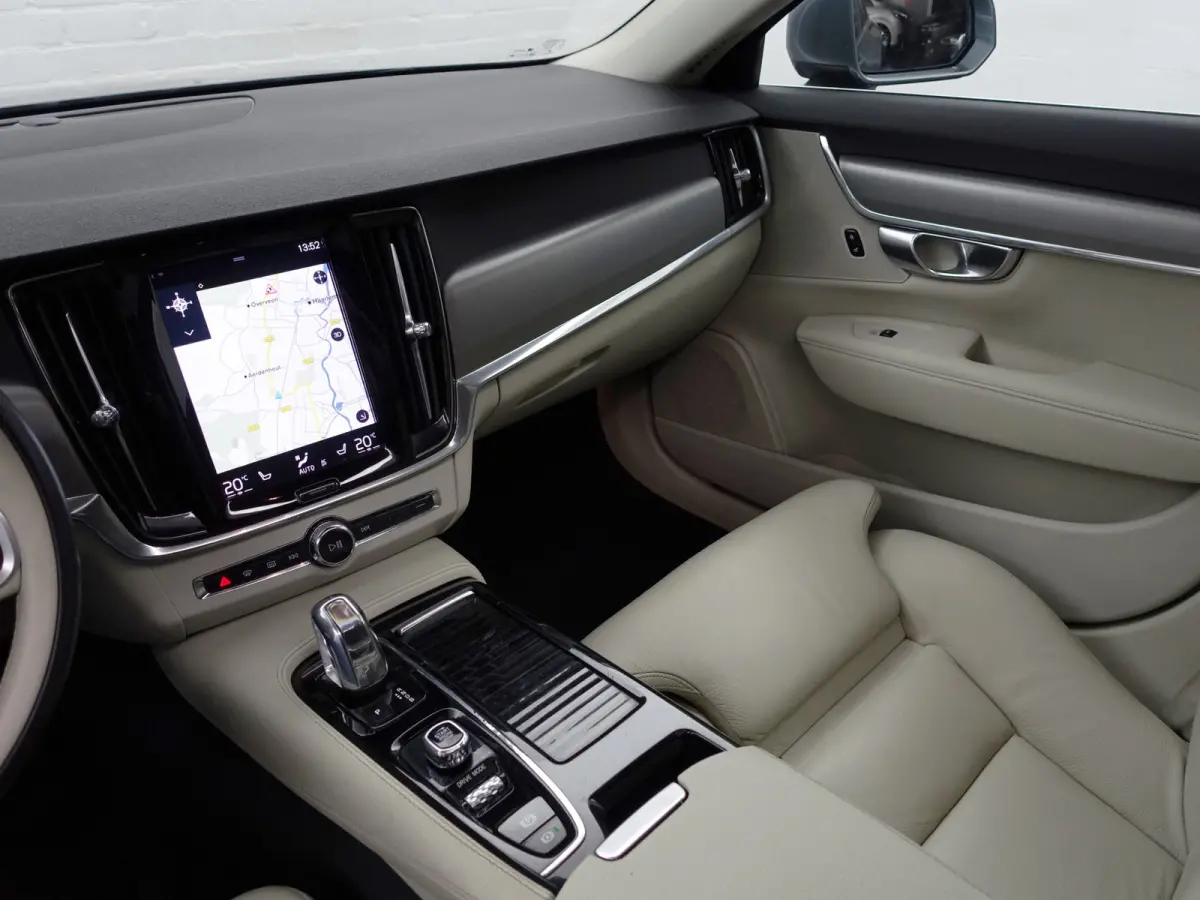 2.0 T8 AWD Inscription Aut- Panodak, Xenon led, Stuur/Stoelverwarming, Elek Trekhaak, Lane Assist, Blis, Dynamic Select