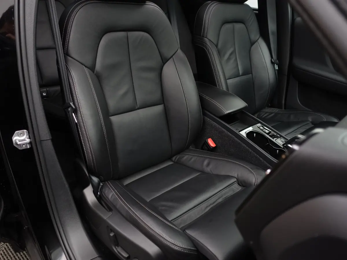 1.5 T5 R-Design Aut- Panoramadak, Harman Kardon, Stoel Memory, Stuur/Stoelverwarming, Carplay