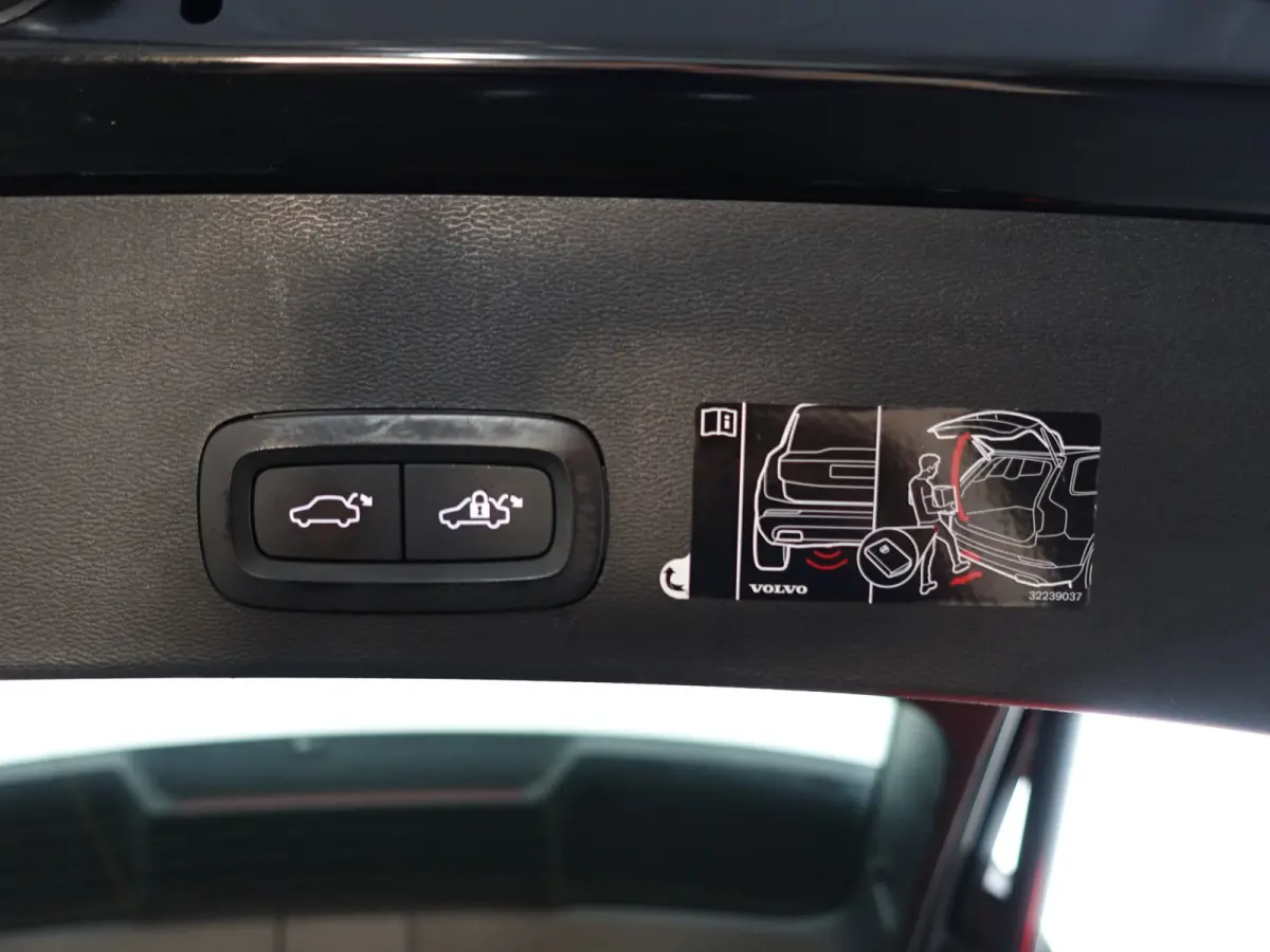 1.5 T5 R-Design Aut- Panoramadak, Harman Kardon, Stoel Memory, Stuur/Stoelverwarming, Carplay