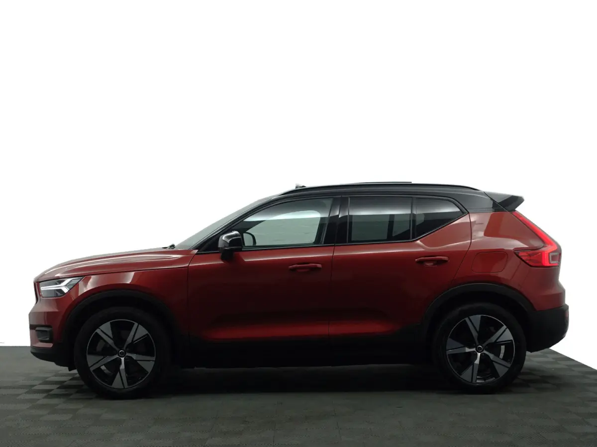 P8 AWD R-Design Aut- Two Tone, Panoramadak, Harman Kardon, 360 Camera, Carplay, Stuur/Stoelverwarming